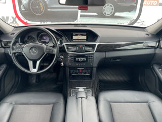 Mercedes E-Class фото 10