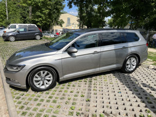 Volkswagen Passat foto 3