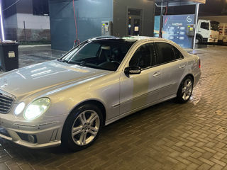 Mercedes E-Class