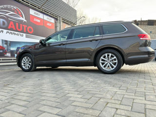 Volkswagen Passat foto 9