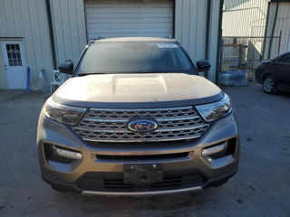 Ford Explorer foto 2