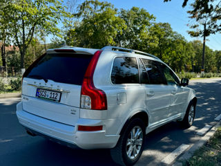 Volvo XC90 foto 9