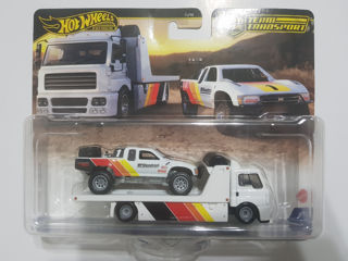 Hot Wheels Premium 2024 Team Transport Toyota Off-Road Truck & Fleet Street Hauler