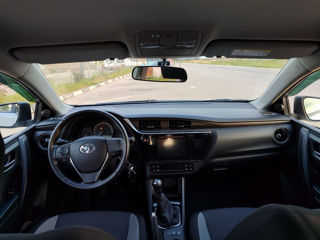 Toyota Auris фото 5