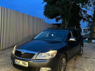 Skoda Octavia foto 1