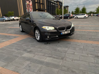 BMW 5 Series foto 2