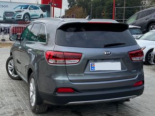 KIA Sorento foto 5