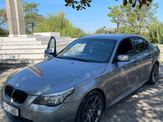 BMW 5 Series foto 2