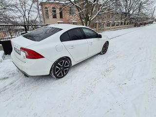 Volvo S60 foto 2