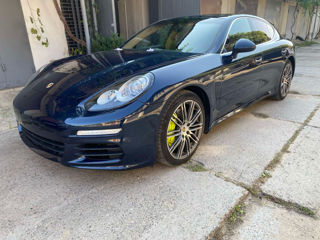 Porsche Panamera foto 2