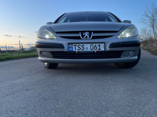 Peugeot 607 foto 2