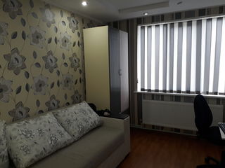 Apartament în vinzare foto 4