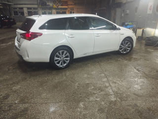 Toyota Auris foto 6