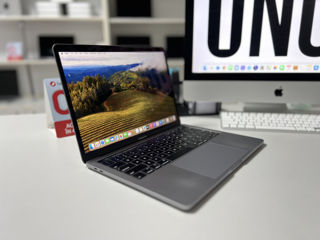 MacBook Pro 13, 2019 Touch Bar/ i7 8gen/ 16gb Ram/ 512gb SSD/ 238 cicluri (Credit 0%) foto 2