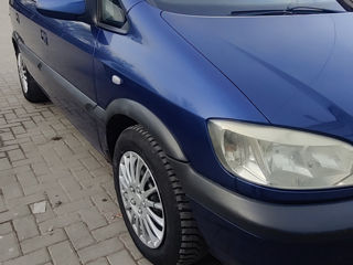 Opel Zafira foto 10