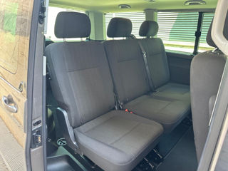 Volkswagen Caravelle foto 3