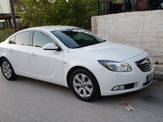 Opel Insignia foto 1