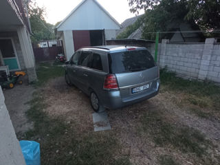 Opel Zafira foto 6