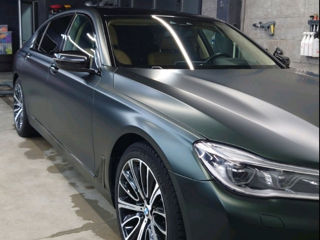 BMW 7 Series foto 4