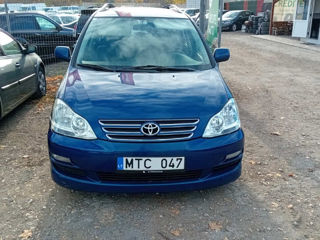 Toyota Avensis Verso