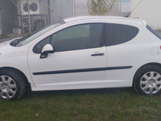 Peugeot 207 foto 10