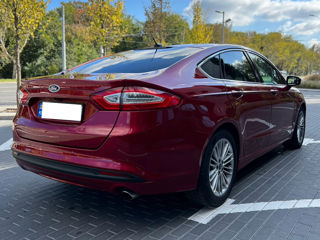 Ford Fusion foto 4