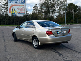 Toyota Camry foto 4