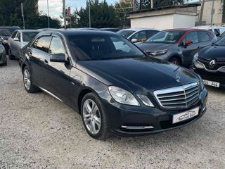 Mercedes E-Class foto 1