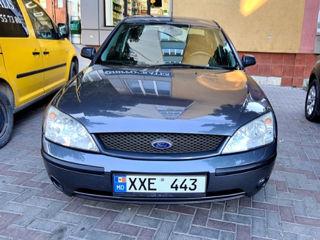 Ford Mondeo foto 1