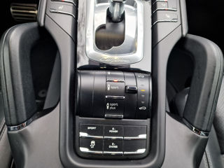 Porsche Cayenne foto 10