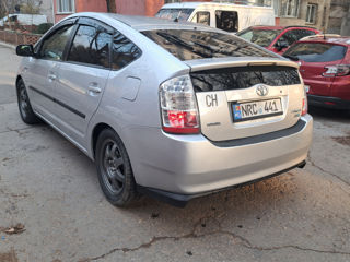 Toyota Prius foto 4