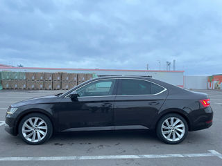 Skoda Superb foto 5