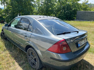 Ford Mondeo foto 4