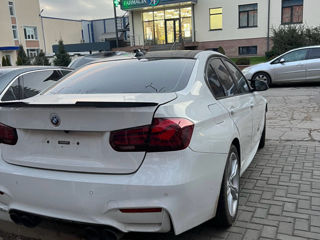 BMW 3 Series foto 4