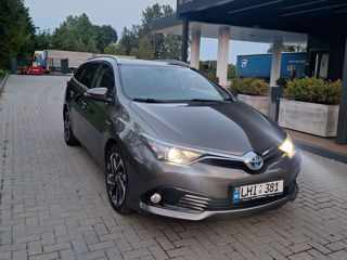 Toyota Auris foto 2