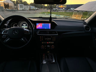 Mercedes C-Class foto 6