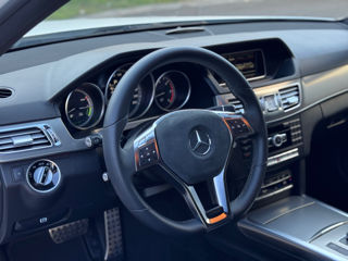 Mercedes E-Class foto 14