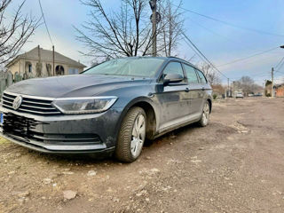 Volkswagen Passat foto 2