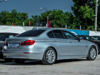 BMW 5 Series foto 5