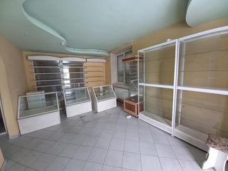 Chirie spațiu comercial, or. Falesti, 30mp, 400€. foto 7