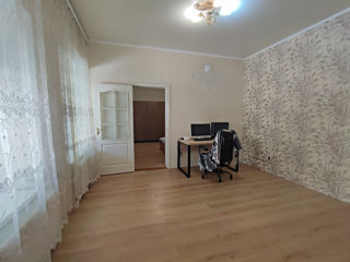 Apartament cu 2 camere, 53 m², Centru, Chișinău foto 4