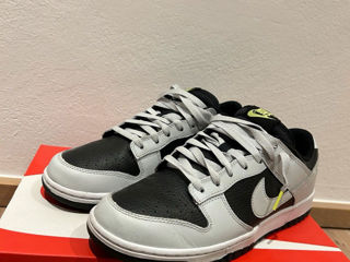 Nike dunk low Reverse panda Neon foto 1