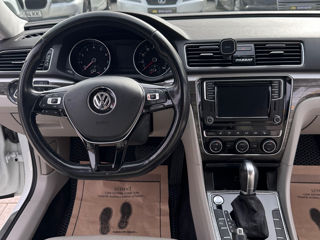 Volkswagen Passat foto 7