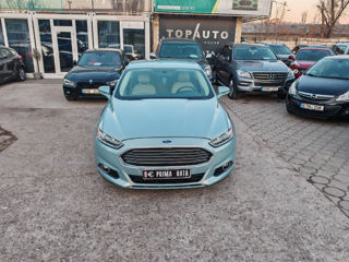 Ford Fusion foto 2