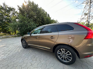 Volvo XC60 foto 3