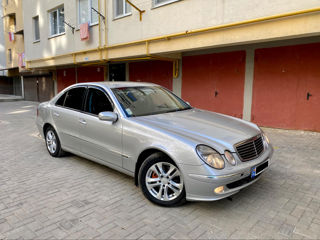 Mercedes E-Class foto 3