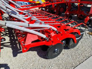 Посевной комплекс Pottinger Terrasem R4 Fertilizer foto 7