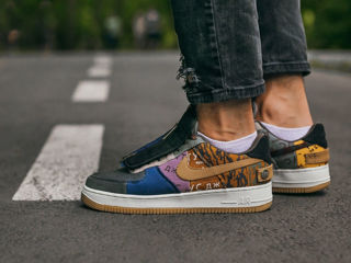 Nike Air Force 1 Low x Travis Scott foto 4