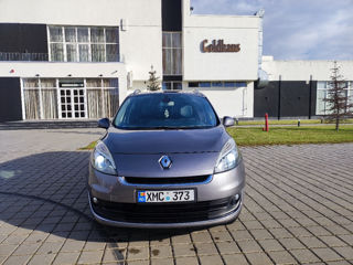 Renault Grand Scenic foto 4