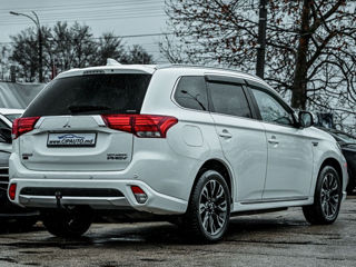 Mitsubishi Outlander foto 5